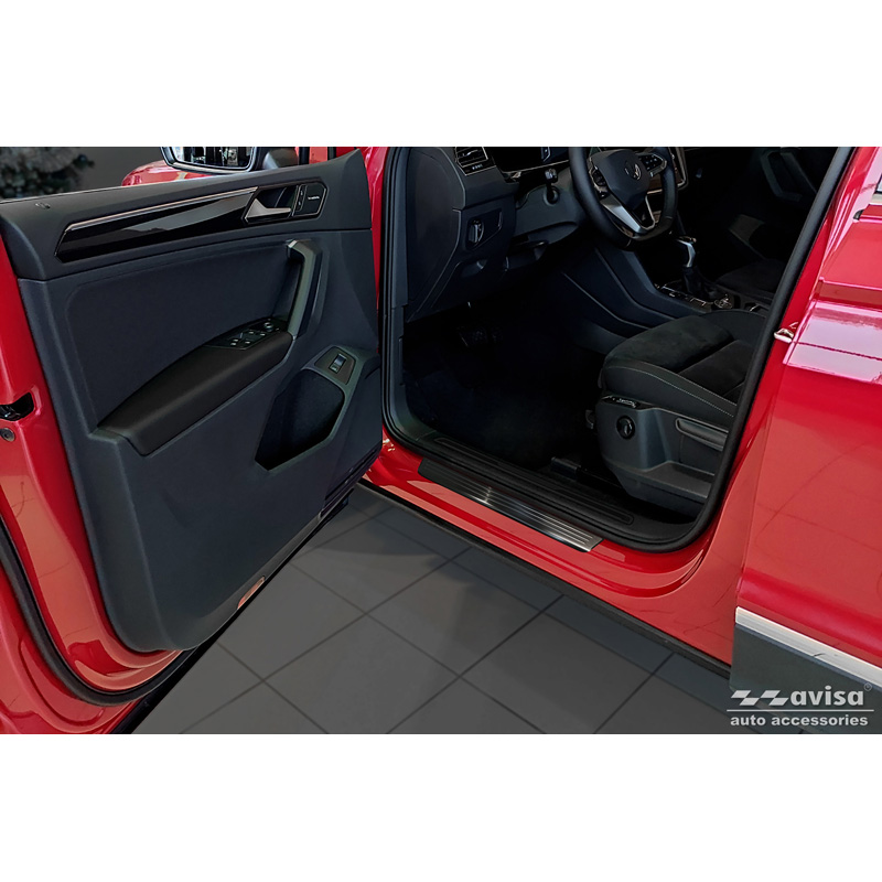 Seuils de portes inoxydable noir sur mesure pour Volkswagen Tiguan II 2016-2020 & FL 2020- incl. Allspace 2017-2020 & FL 2020-2024 - 'Lines' - 4-pièces