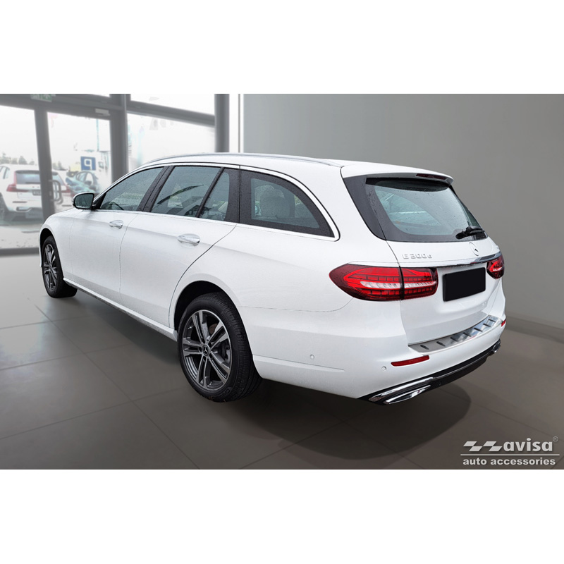 Avisa Protection de seuil arrière inox sur mesure pour Mercedes Classe-E Estate S213 2016-2023 (incl. E53 AMG) 'STRONG EDITION'