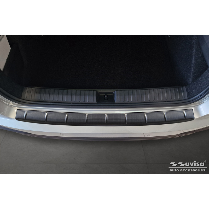 Protection de seuil arrière inox noir sur mesure pour Skoda Kamiq Facelift 2023- 'Ribs'