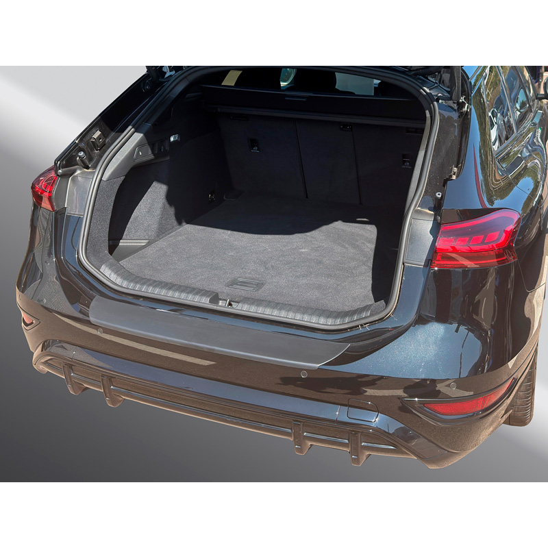 RGM Protection de seuil arrière (ABS) sur mesure pour Audi A6 Avant e-tron 2024- Noir