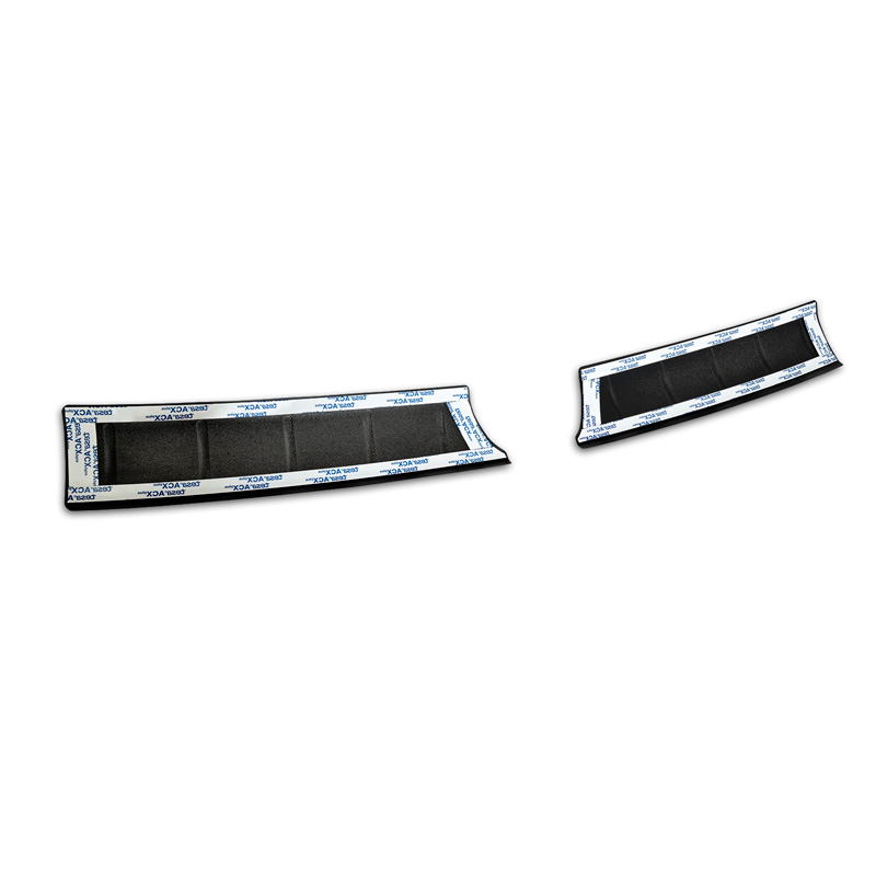 Protection de seuil arrière inox noir mat sur mesure pour Suzuki Swift VI 2024- 'Ribs'