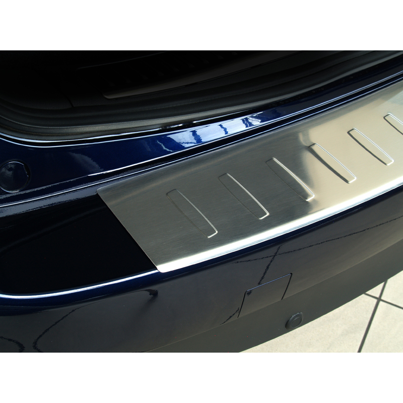 Protection de seuil arrière inox sur mesure pour Mazda 6 III GJ combi 2012- 'Ribs'