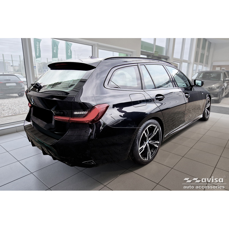 Protection de seuil arrière inox noir mat sur mesure pour BMW Série 3 Touring (G21) Facelift 2022- avec Pacquet-M 'Ribs'