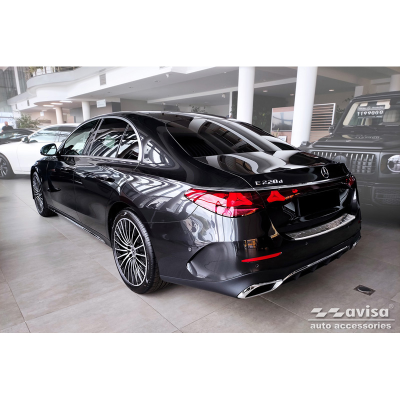 Protection de seuil arrière inox sur mesure pour Mercedes Classe-E W214 Sedan 2023- 'Ribs'