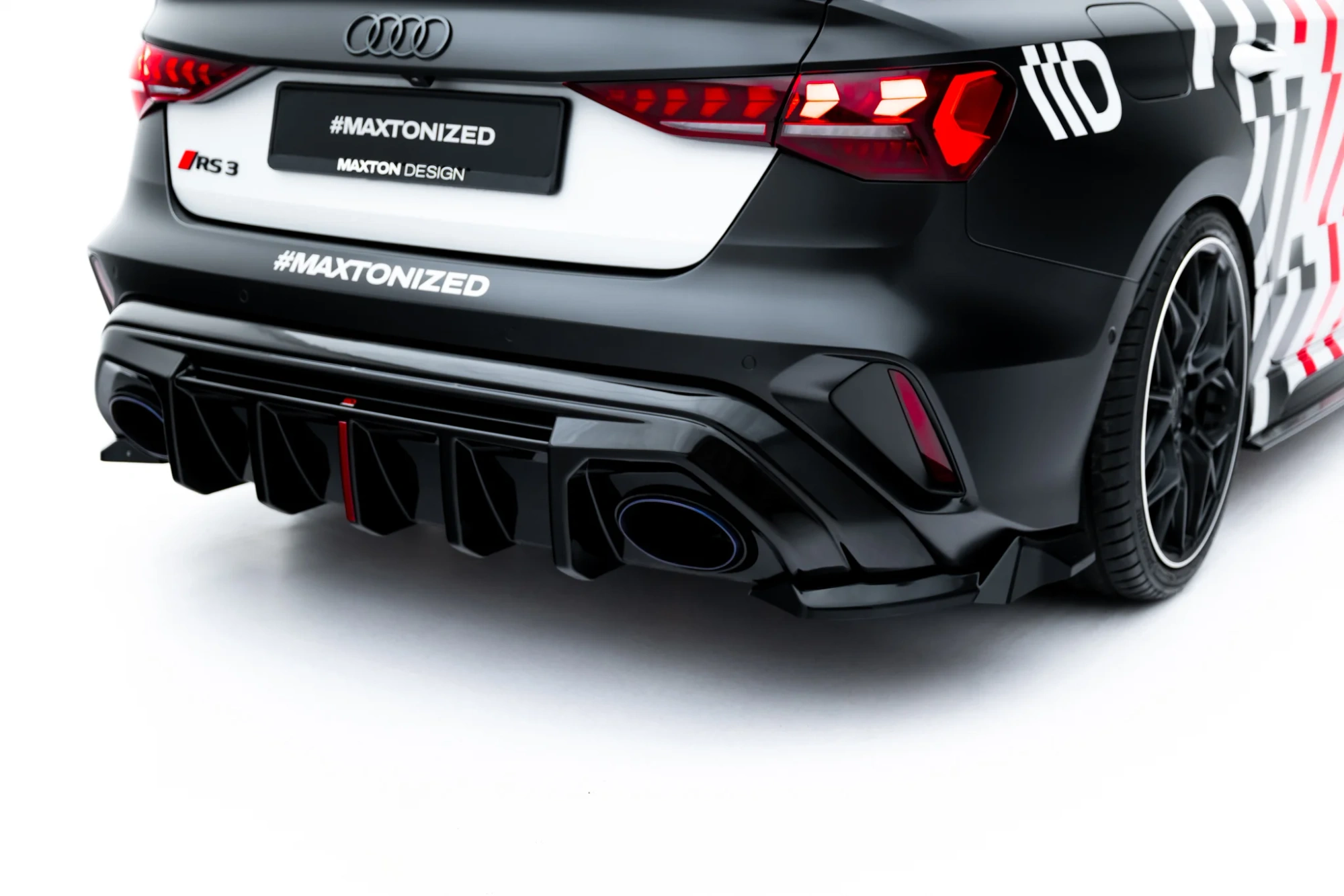 Zij-Diffuser passend voor Audi RS3 Sedan 8Y Facelift Maxton Glans Zwart V.3