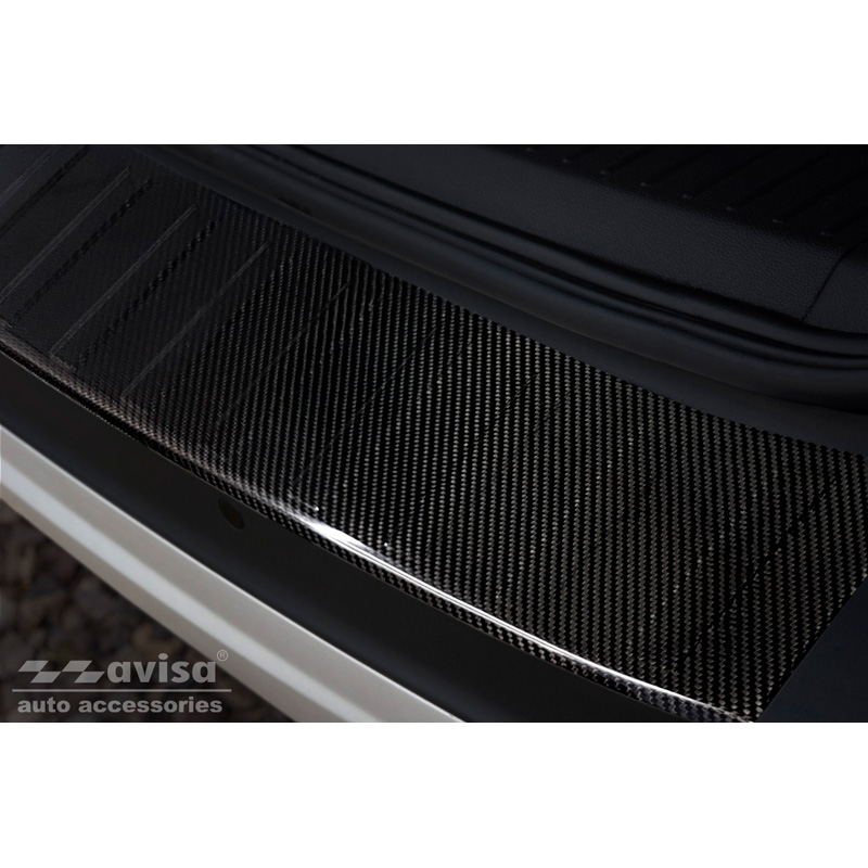 Protection de seuil arrière carboné 3D sur mesure pour Ford Kuga II 2013-2019 'Ribs'