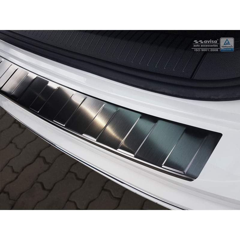 Protection de seuil arrière inox noir sur mesure pour Volkswagen Tiguan II incl. Allspace & R-Line 2016-2020 & FL 2020-2024 'Ribs'