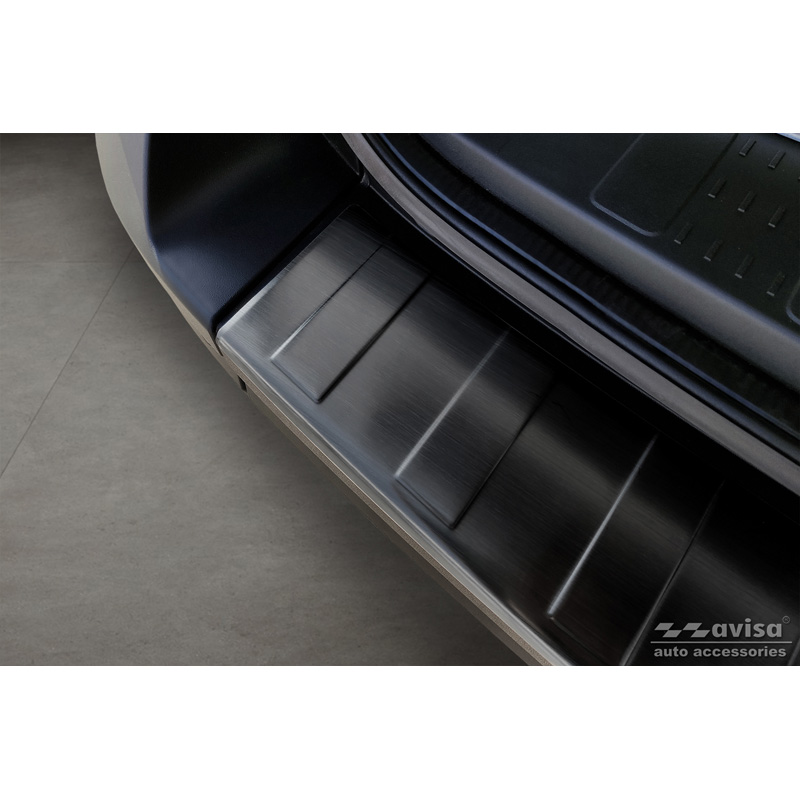 Protection de seuil arrière inox noir sur mesure pour Volkswagen Crafter & MAN TGE 2017- 'Ribs' ('XL'-version)