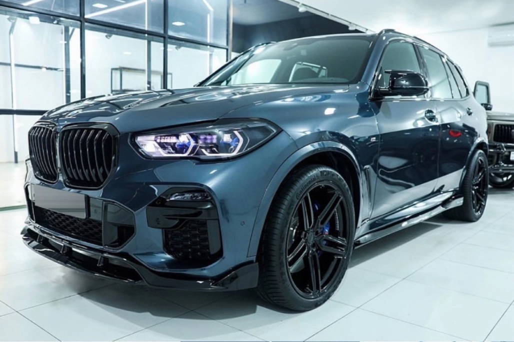Bodykit BMW X5 G05 M-Tech Black Knight Design Glans Zwart