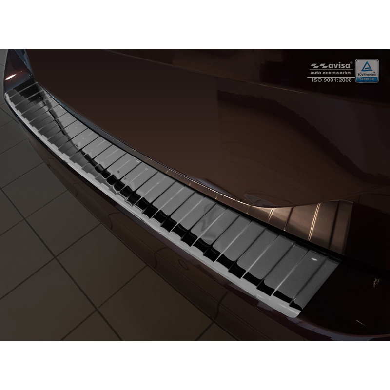 Protection de seuil arrière inox Noir-Chromé sur mesure pour Volkswagen Passat 3G Variant 2014-2023 incl. Alltrack 'Ribs'