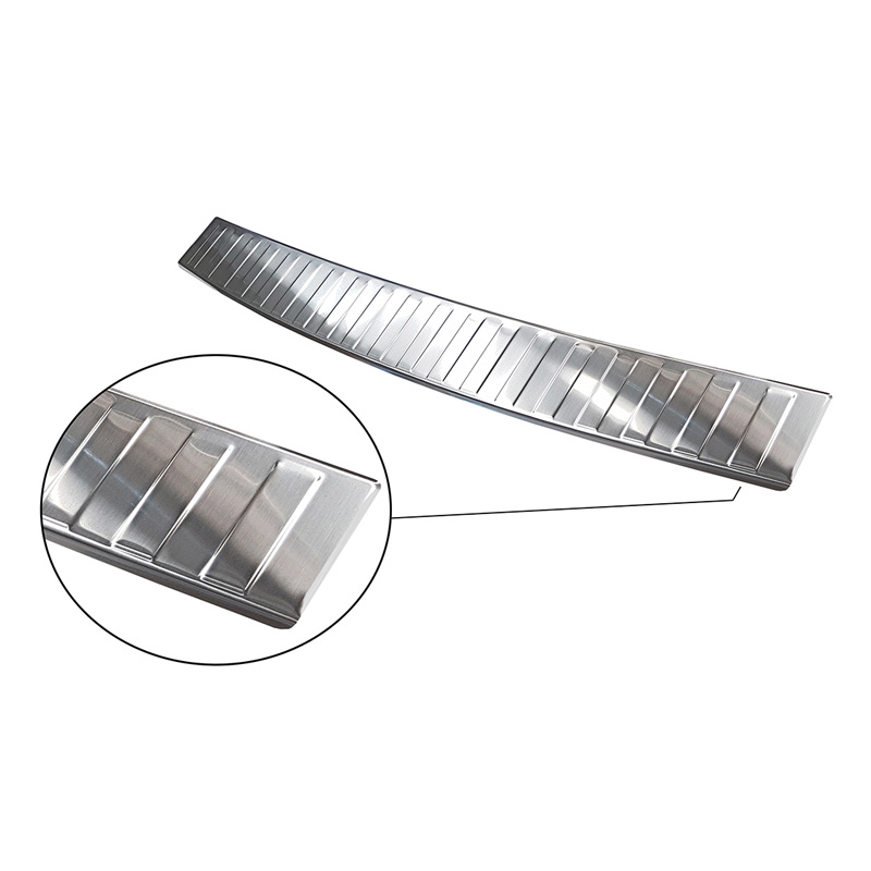 Protection de seuil arrière inox sur mesure pour Mercedes Classe-B W245 2005-2008 'Ribs'