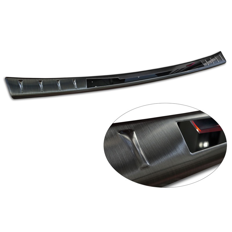 Avisa Protection de seuil arrière inox noir sur mesure pour Toyota RAV4 V (XA50) 2018- incl. Plug-in-Hybrid 'Shadow Premium'