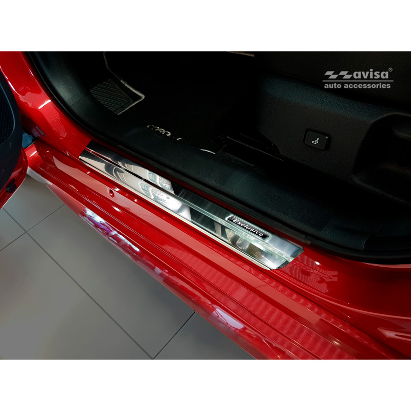 Seuils de portes inoxydable sur mesure pour Toyota Corolla XII Limousine/Hatchback/Touring Sports 2018- & Toyota Corolla Cross 2022- & Suzuki Swace Combi 2020- 'Exclusive' 4-pièces