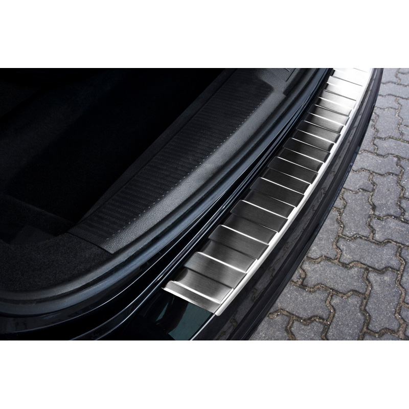 Protection de seuil arrière inox sur mesure pour Seat Alhambra II / Volkswagen Sharan II 2010- 'Ribs'