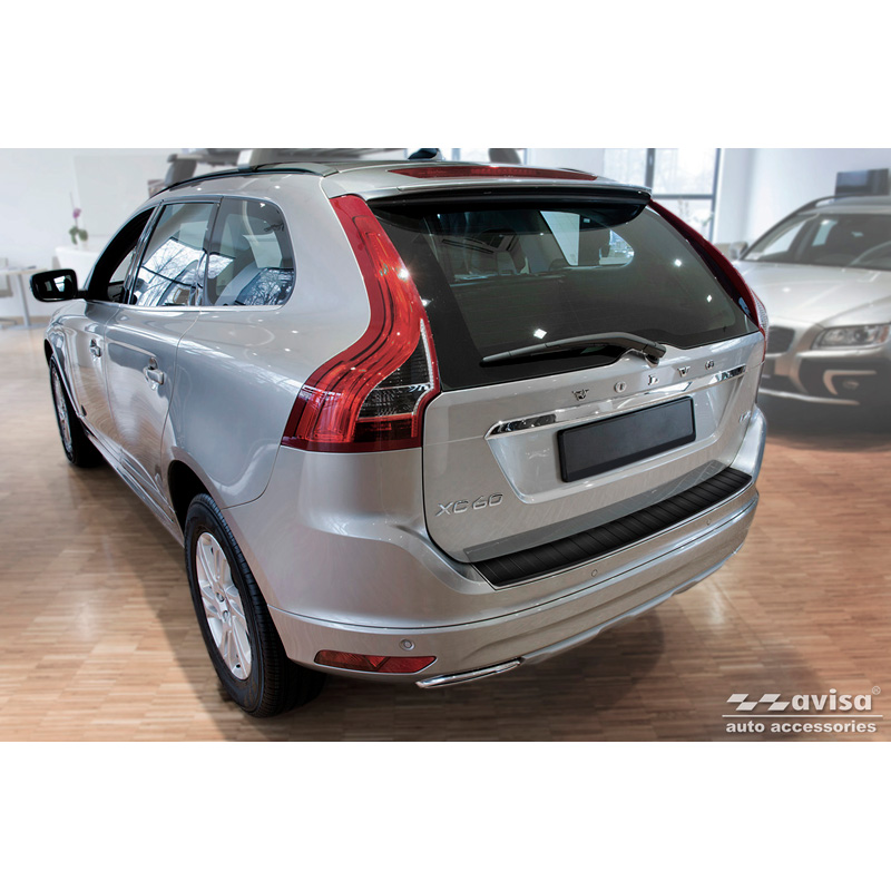 Protection de seuil arrière inox noir mat sur mesure pour Volvo XC60 Facelift 2013-2017 'Ribs'