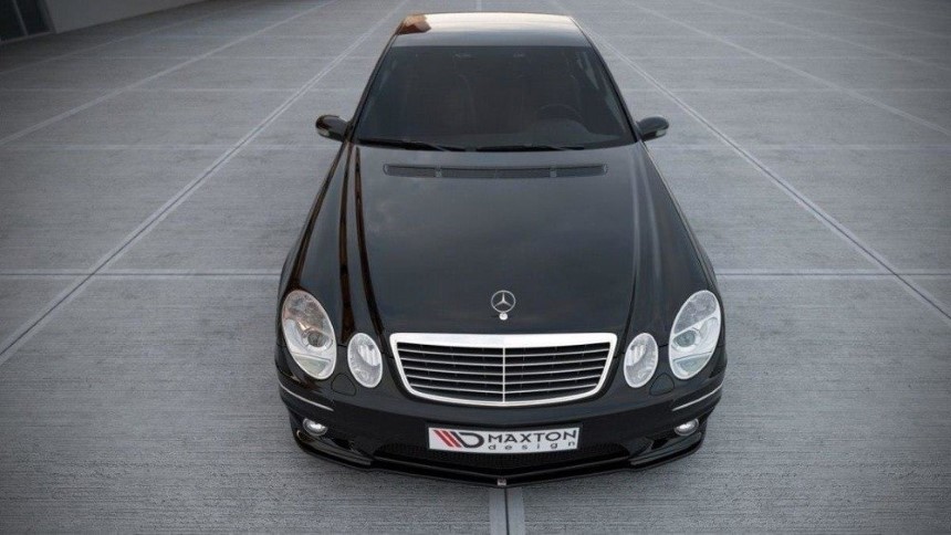 Voorspoiler Mercedes E W211 AMG Maxton Design glans zwart