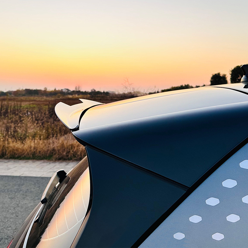 Becquet de toit (Spoiler Cap) sur mesure pour Volkswagen ID.3 2020- (ABS Noir Luisant)