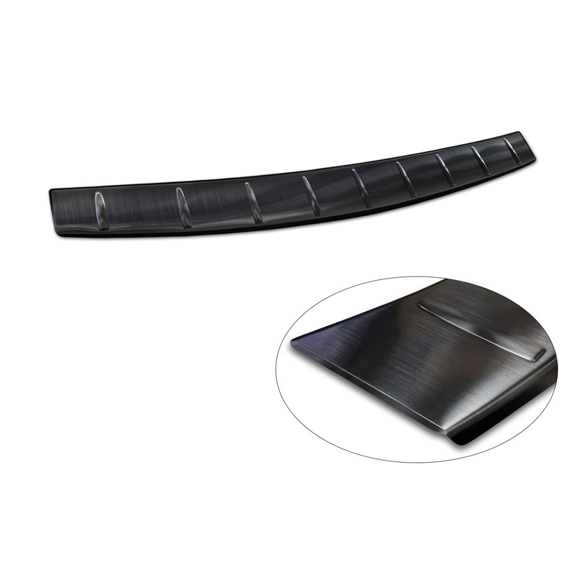 Protection de seuil arrière inox noir sur mesure pour Volkswagen Passat Variant (CJ5) 2023- 'Ribs'