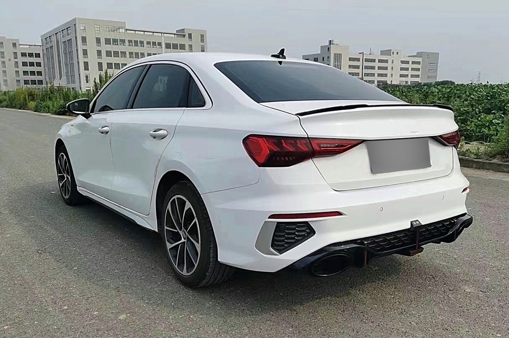 Diffuser passend voor Audi S3 Sedan 8Y RS-Look Zwart met sierstukken