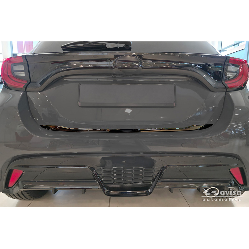 Avisa Moulure de hayon en Inox Noir Chrome sur mesure pour Toyota Yaris (P21) 2020-2024 & Facelift 2024-