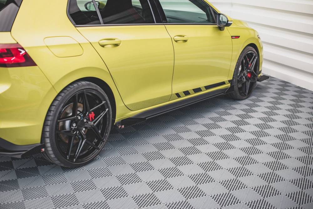 Zijskirts met Canards Street Pro Volkswagen Golf 8 GTI / GTI Clubsport / R-Line Maxton