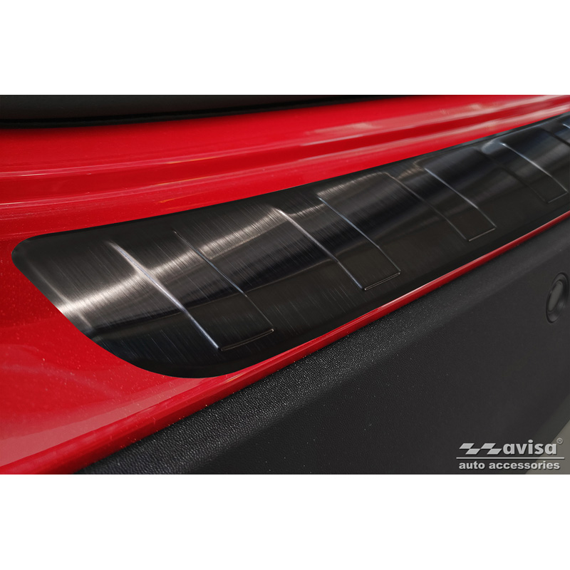 Protection de seuil arrière inox noir sur mesure pour Mercedes Classe-GLA II H247 2020- 'Ribs'