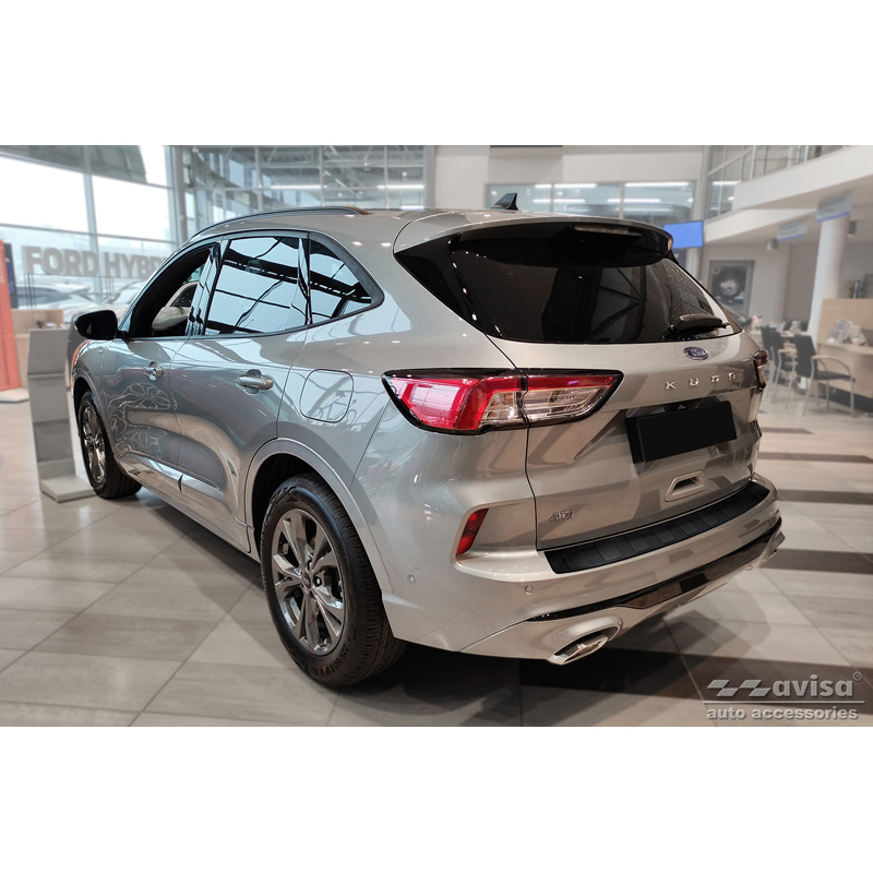 Protection de seuil arrière inox noir mat sur mesure pour Ford Kuga III ST-Line/Vignale/Hybrid ST-Line 2019-2024 & FL 2024- 'Ribs'