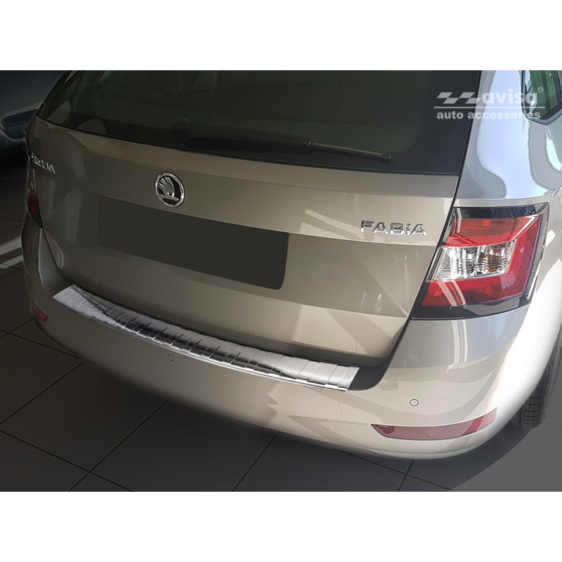 Protection de seuil arrière inox sur mesure pour Skoda Fabia III Combi Facelift 2018- 'Ribs'