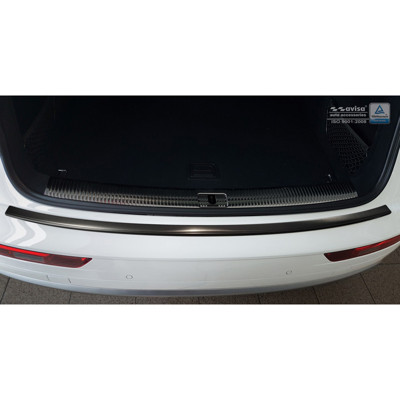Protection de seuil arrière inox noir sur mesure pour Audi Q5 2017-2020 & FL 2020- 'Ribs'