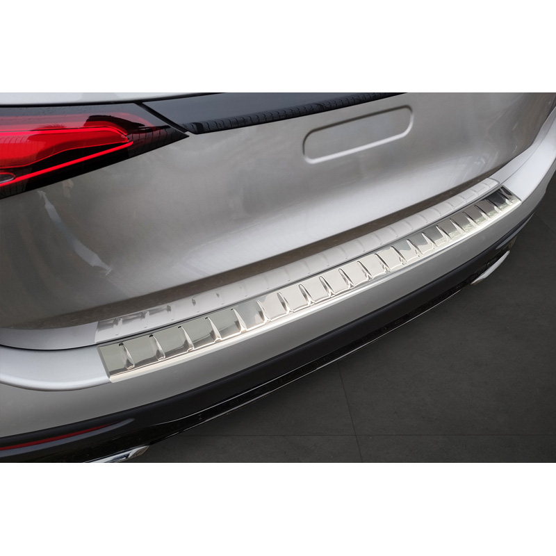 Protection de seuil arrière inox sur mesure pour Mercedes GLC II (X254) 2022- 'Ribs'