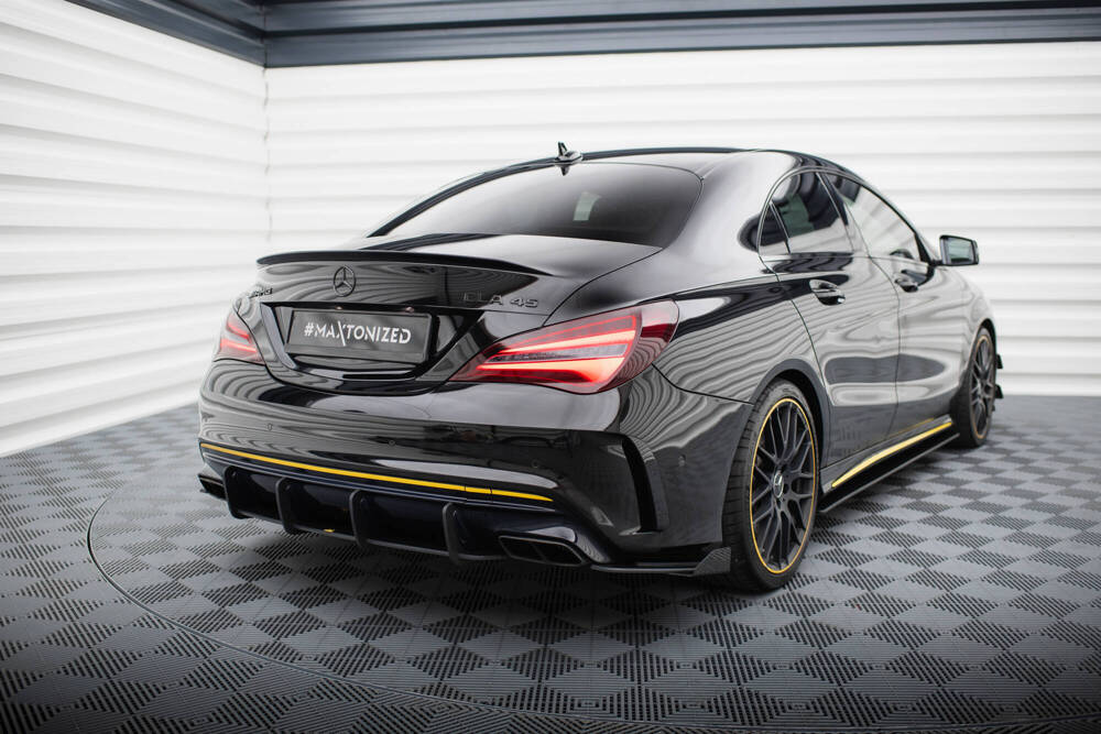 Zijdiffuser met Canards Street Pro Mercedes AMG CLA 45 C117 FL Maxton