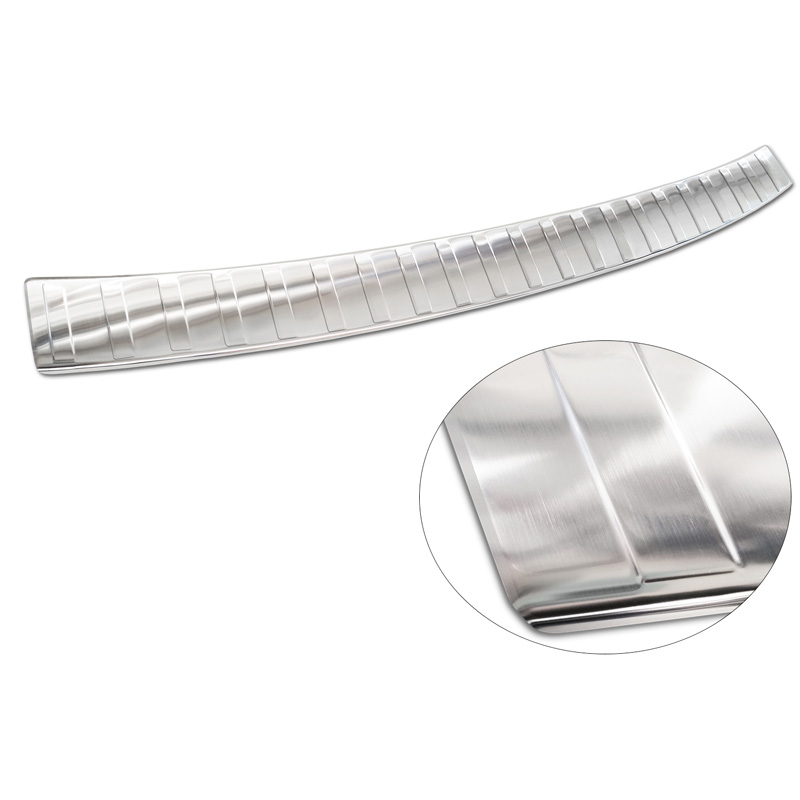 Protection de seuil arrière inox sur mesure pour Volkswagen Crafter & MAN TGE 2017- 'Ribs' ('XL'-version)