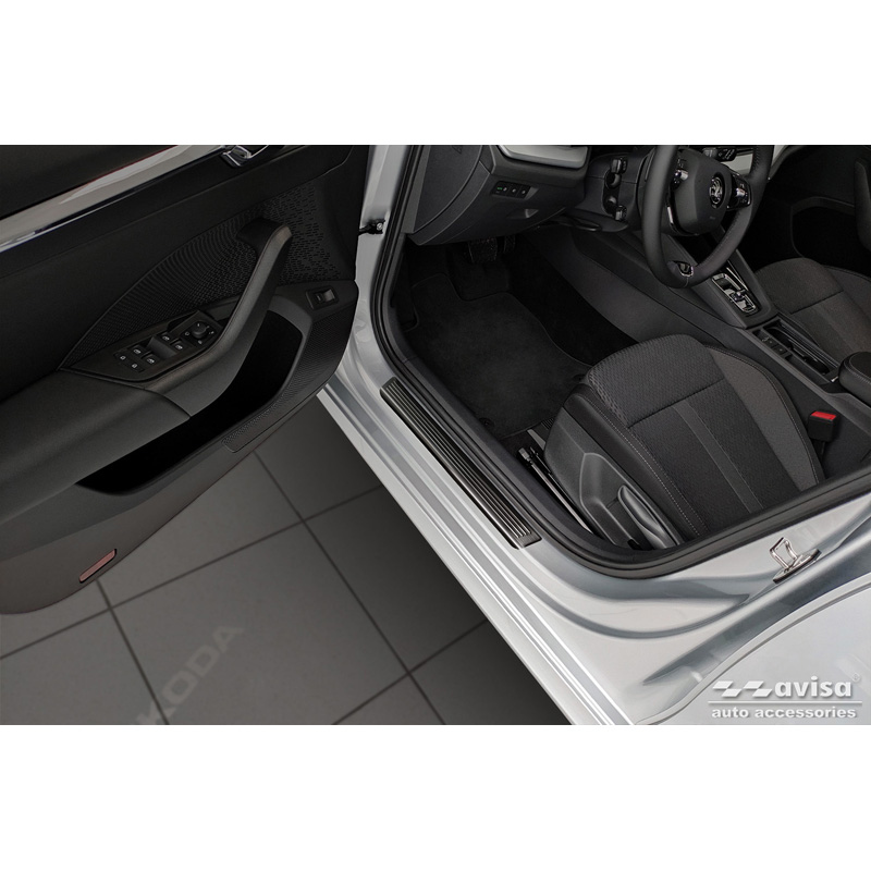 Seuils de portes inoxydable noir sur mesure pour Skoda Octavia IV Sedan/Kombi 2020-2024 & FL 2024- 'Lines' - 4-pièces