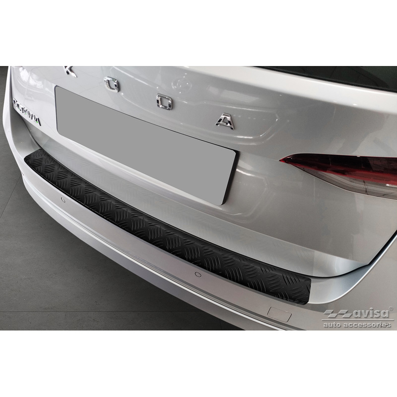 Protection de seuil arrière en aluminium noir mat sur mesure pour Skoda Octavia IV Kombi 2020-2024 & FL 2024- (incl. RS, excl. Scout) 'Riffled Plate'