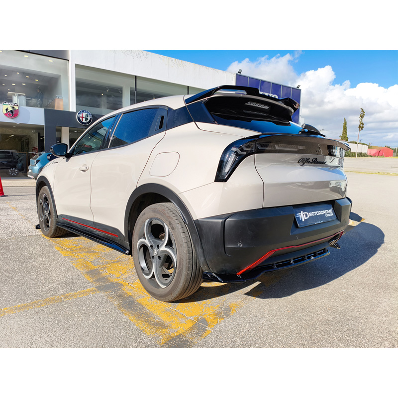 Motordrome Becquet de toit sur mesure pour Alfa Romeo Junior 2024- (PU)