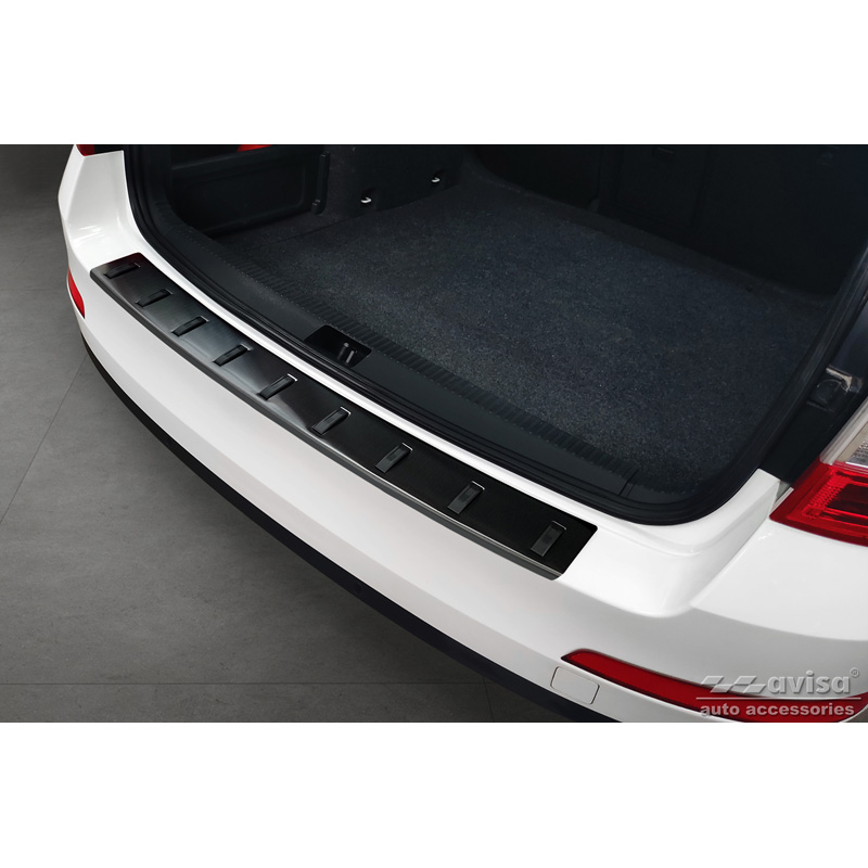 Protection de seuil arrière inox noir sur mesure pour Skoda Octavia III Combi 2013-2017 'STRONG EDITION'