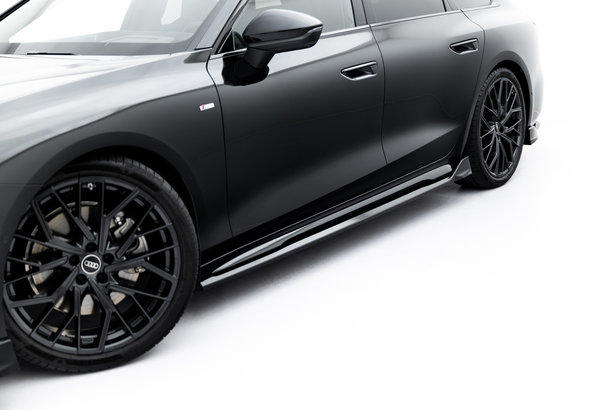 Zijskirts passend voor Audi A6 S-Line C9 V.2