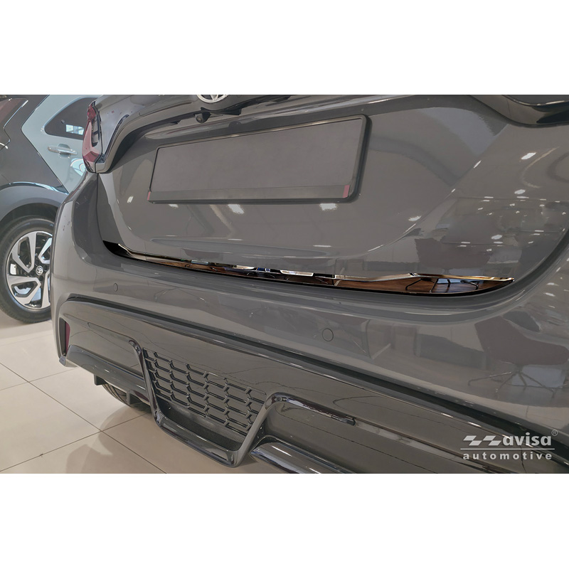 Avisa Moulure de hayon en Inox Noir Chrome sur mesure pour Toyota Yaris (P21) 2020-2024 & Facelift 2024-