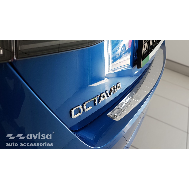 Protection de seuil arrière inox sur mesure pour Skoda Octavia IV Liftback 2020-2024 & FL 2024- 'Ribs'