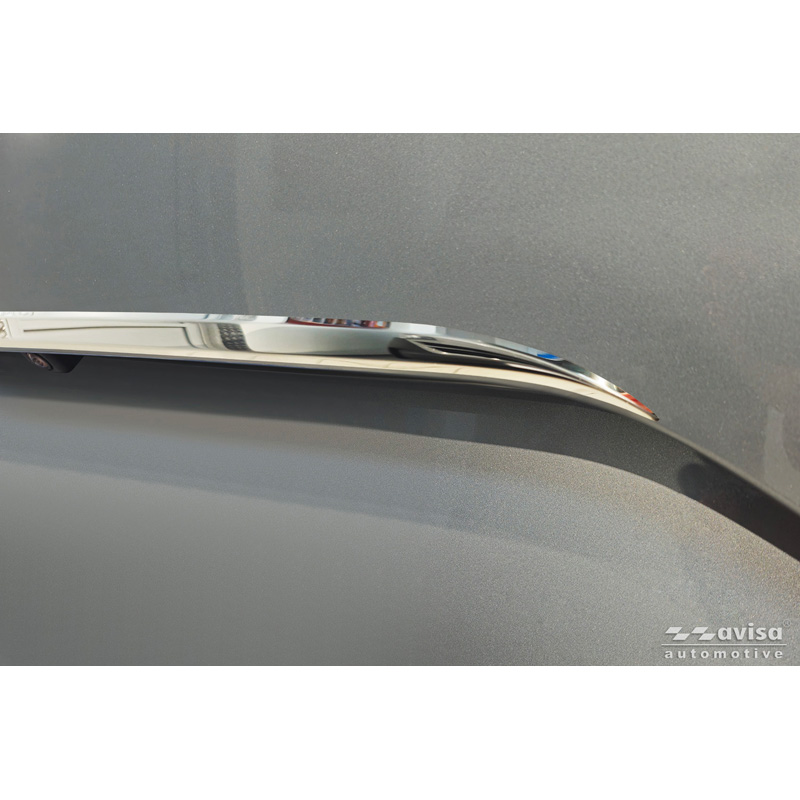 Avisa Revêtement d'habillage du hayon du coffre inox Chrome sur mesure pour Volkswagen Mulivan T7 2021-