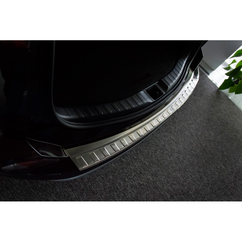 Protection de seuil arrière inox sur mesure pour Toyota RAV4 2015- 'Ribs'