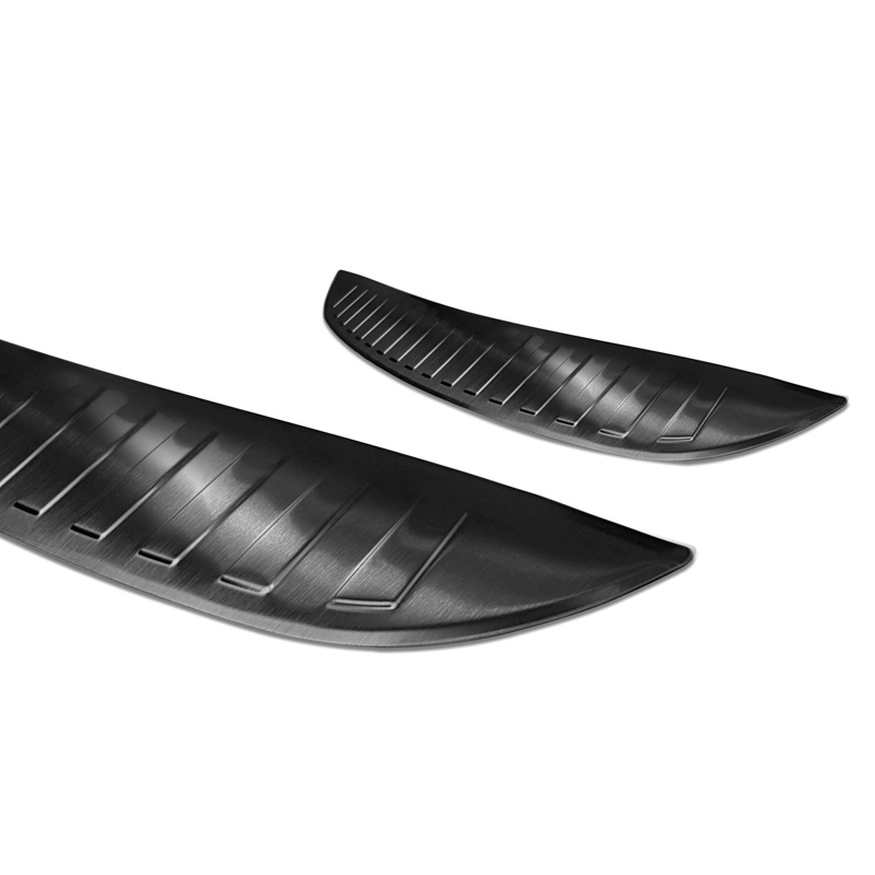 Protection de seuil arrière inox noir sur mesure pour Mazda CX-3 2015-2022 'Ribs'