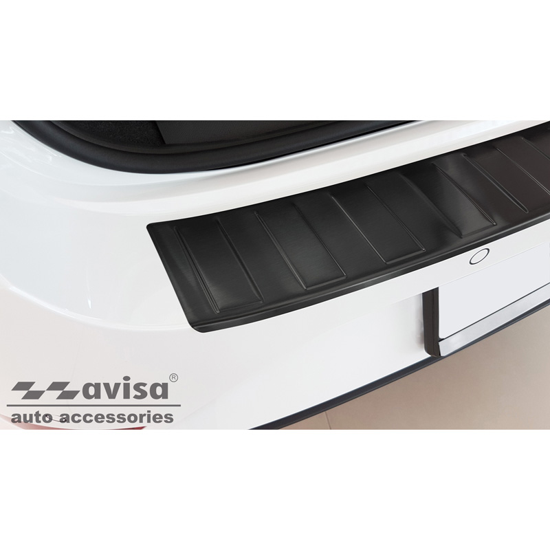 Protection de seuil arrière inox noir sur mesure pour Seat Leon Sportstourer incl. FR / Cupra Leon Sportstourer 2020-2024 & FL 2024- 'Ribs'