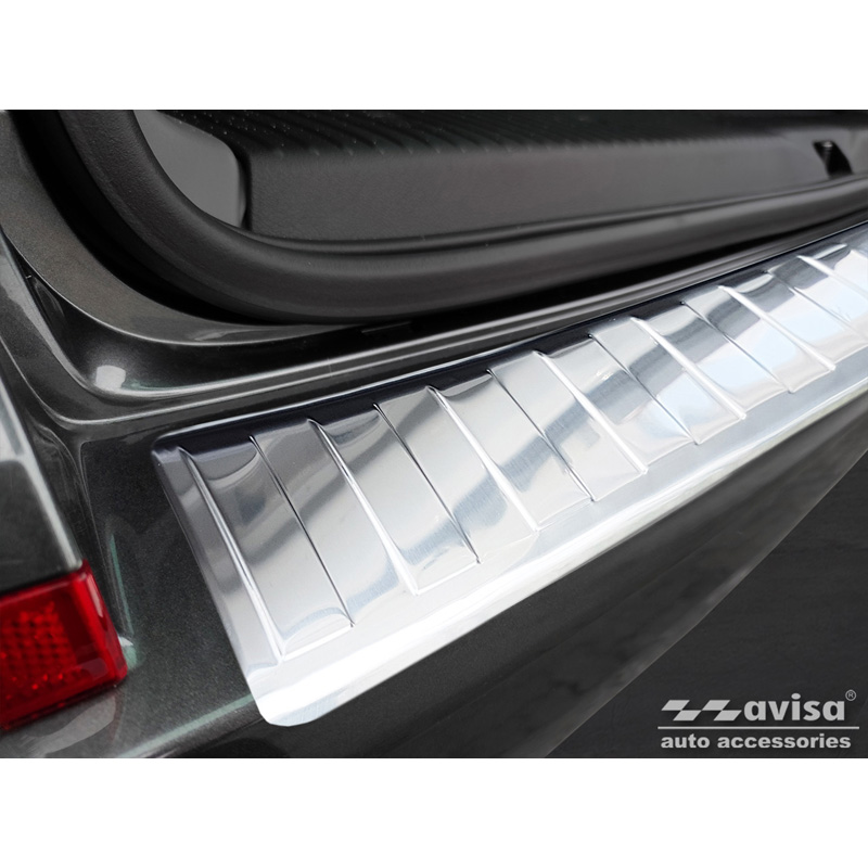 Protection de seuil arrière inox sur mesure pour Volkswagen Caravelle T6 2015- & FL 2019- (hayon arrière) 'Ribs'