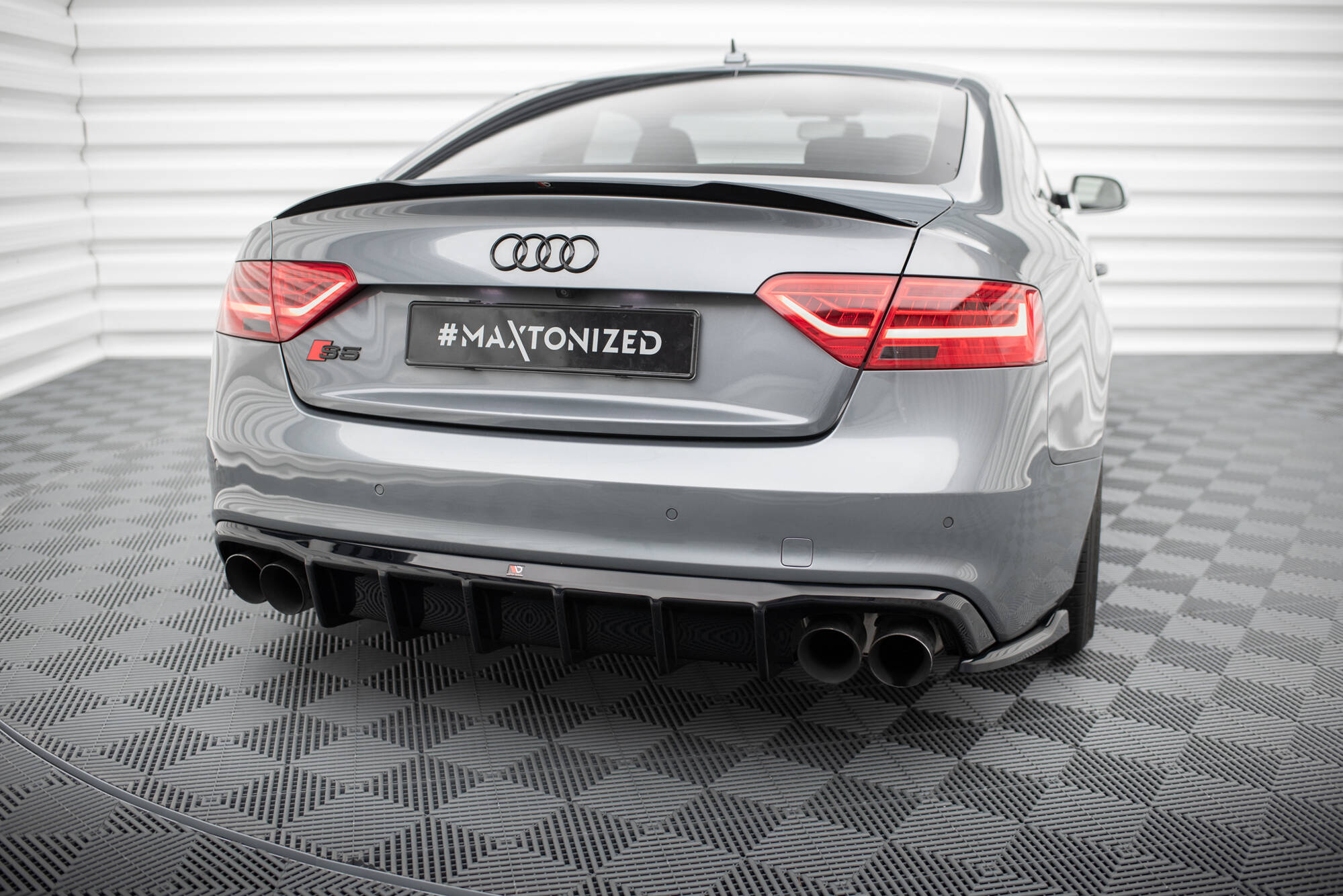 Bodykit passend voor Audi S5 Coupe 8T Facelift Maxton Glanzend zwart