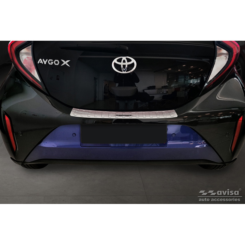 Protection de seuil arrière inox sur mesure pour Toyota Aygo X 2022- 'Ribs'