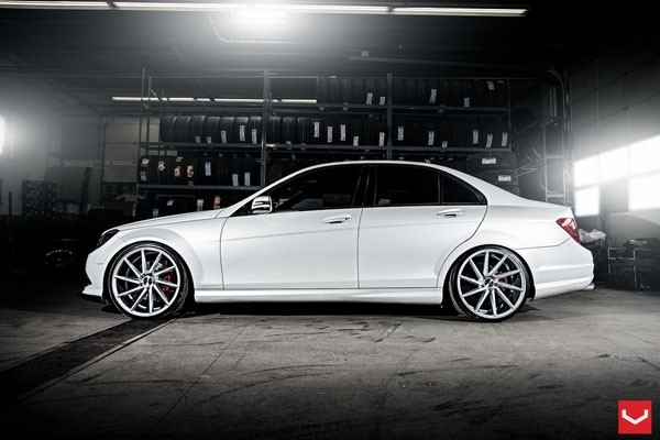 Vossen CVT 10.0x19 5x112 ET36 Metallic Gloss Silver Mid Face
