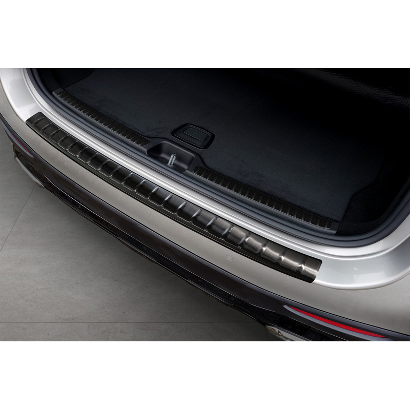Protection de seuil arrière inox noir sur mesure pour Mercedes GLC II (X254) 2022- 'Ribs'