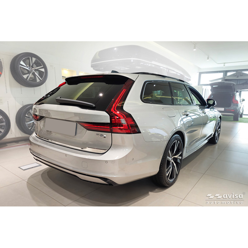 Avisa Revêtement d'habillage du hayon du coffre inox Chrome sur mesure pour Volvo V90 II 2016-