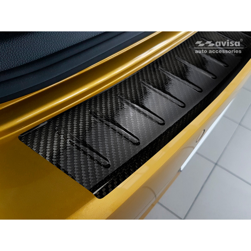 Protection de seuil arrière carboné 3D sur mesure pour Volkswagen Golf VII HB 3/5-portes 2012-2017 & FL 2017-2019 'Ribs'